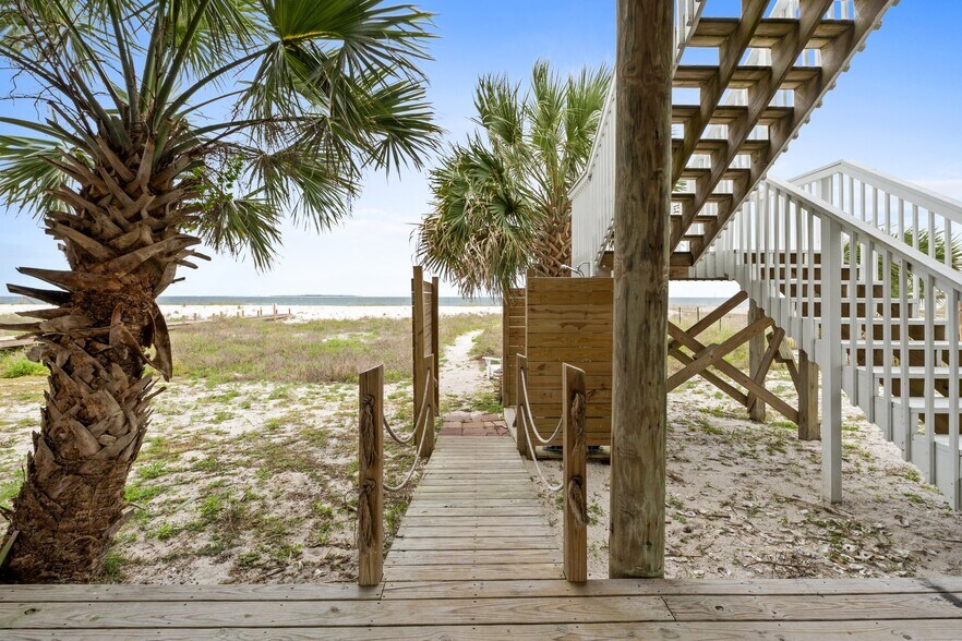 More Photos Of 8041 W Highway 98, Port Saint Joe Specialty For Sale
