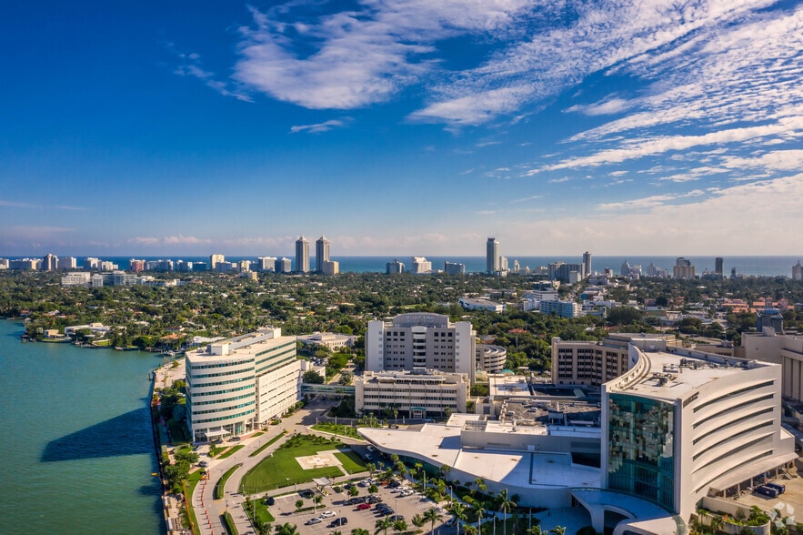 More Photos Of 4308 Alton Rd, Miami Beach Medical For Sale