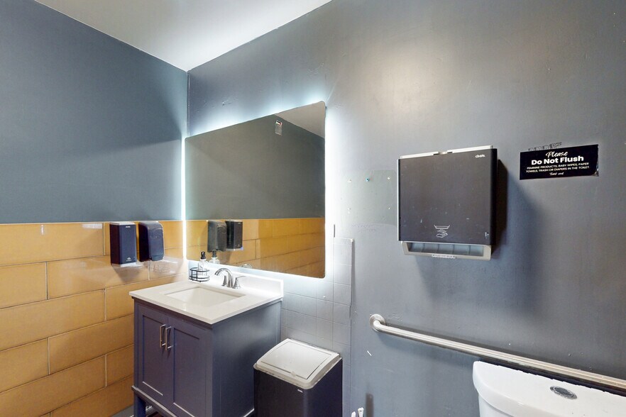 More Photos Of 3300 Adeline St, Berkeley Storefront For Lease