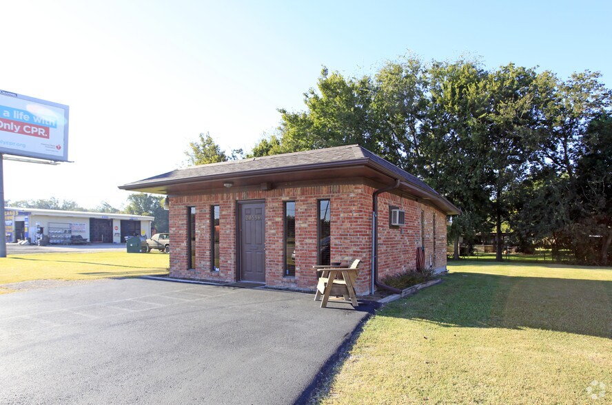 Primary Photo Of 20356 Morris Rd, Manvel Office For Sale