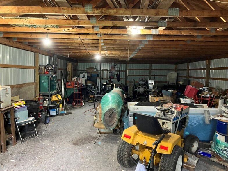 More Photos Of 119 Reed Rd, Fenelton Flex For Sale