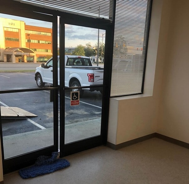 More Photos Of 100-102 Robeson St, Fayetteville Medical For Lease