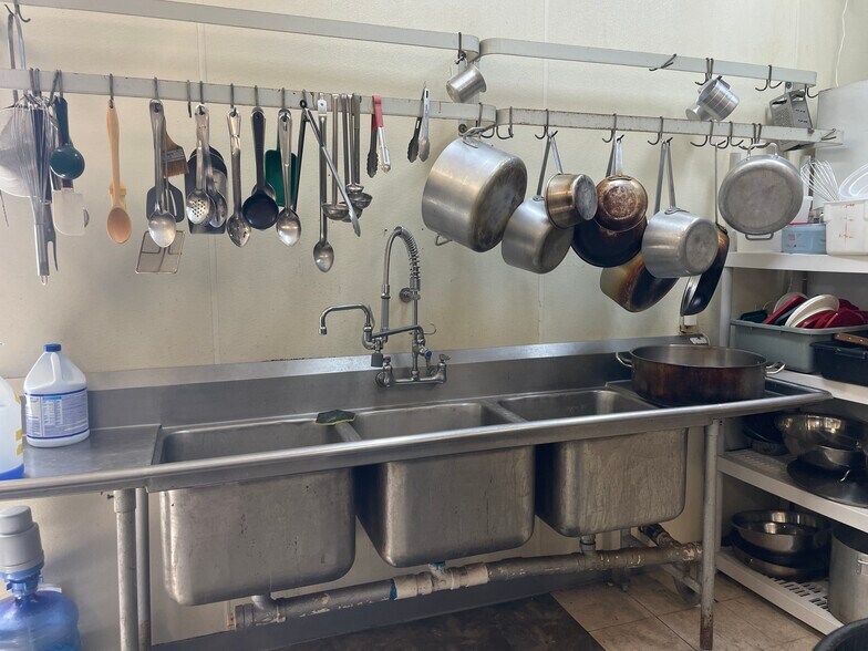 More Photos Of 5151 Northpointe Pky, Pensacola Continuing Care Retirement Community For Sale