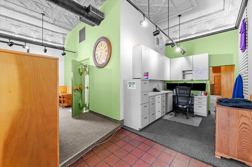 More Photos Of 101 E Sangamon Ave, Rantoul Storefront Retail Office For Sale