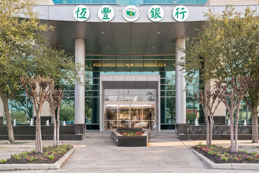 More Photos Of 9999 Bellaire Blvd, Houston Medical For Lease