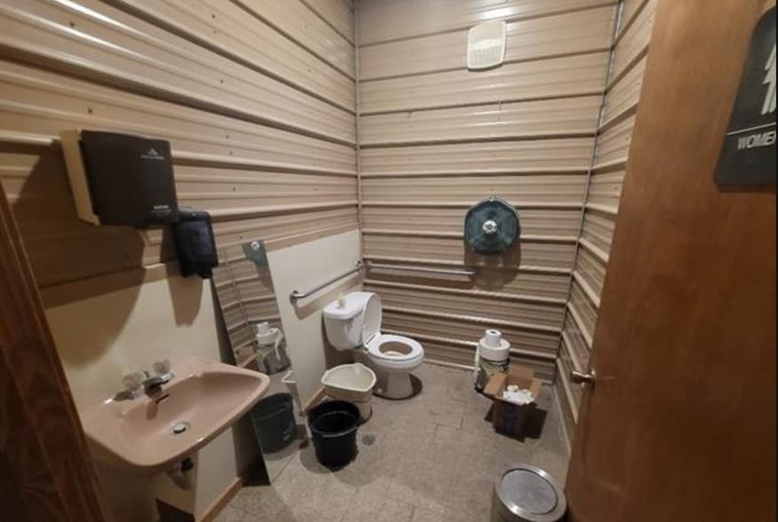 More Photos Of 214 W Main St, Elizabeth Restaurant For Sale