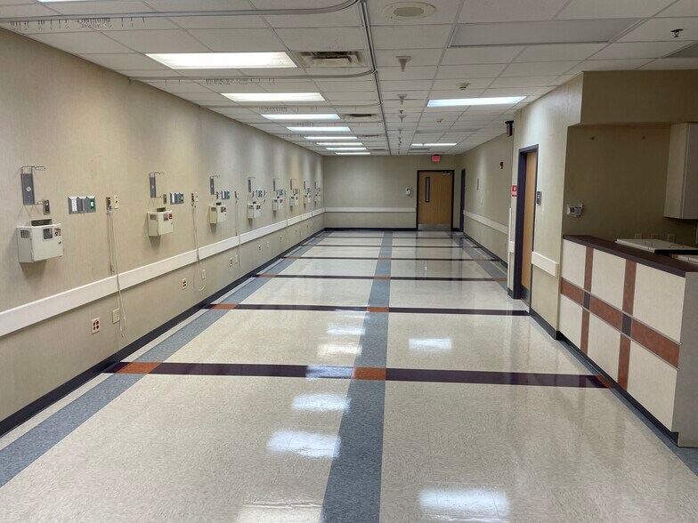 More Photos Of 2406 Catalpa Ave, Pascagoula Medical For Lease