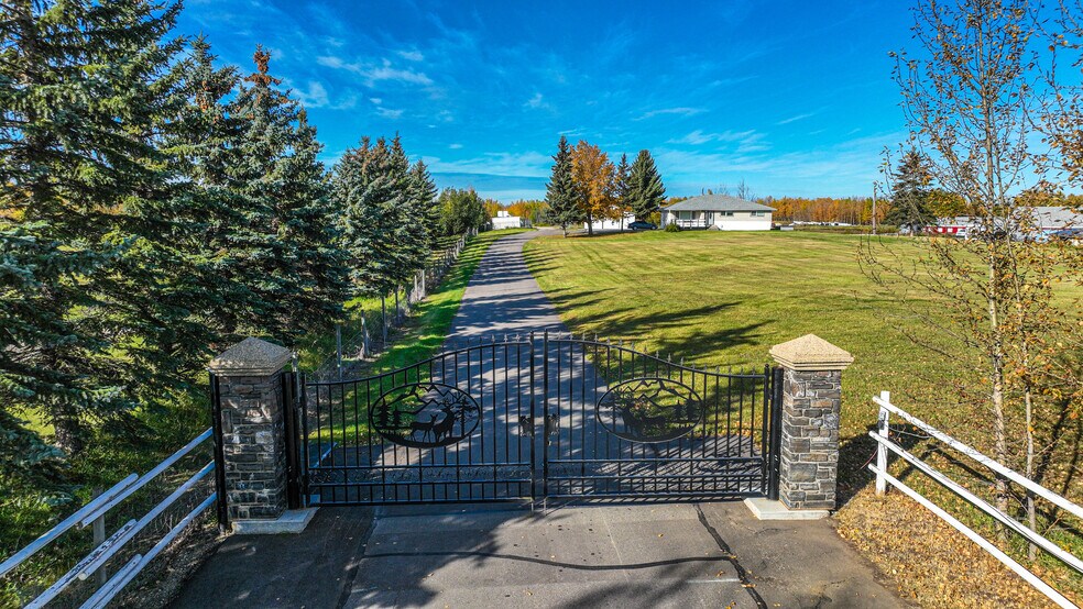 More Photos Of 53314 Hwy 44, Spruce Grove Service For Sale