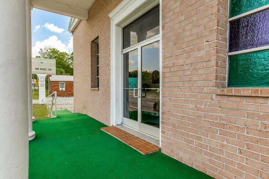 More Photos Of 900 W Cervantes St, Pensacola Religious Facility For Sale
