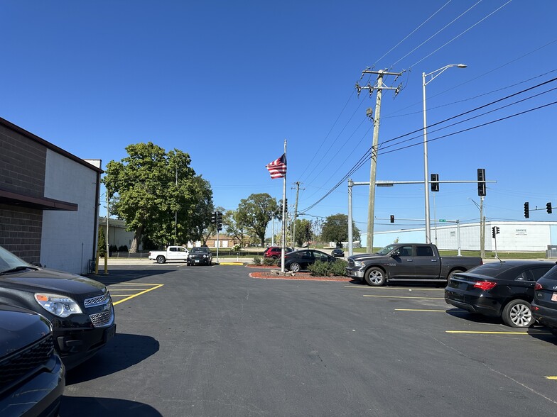 More Photos Of 16800 State St, South Holland Warehouse For Sale