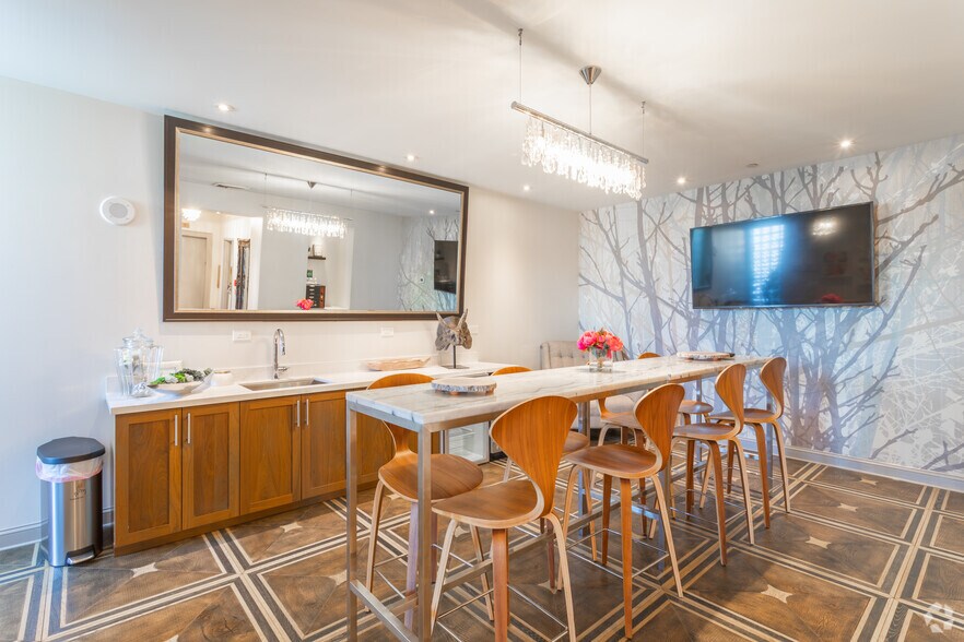 More Photos Of 400 Walnut St, Philadelphia Multifamily For Sale