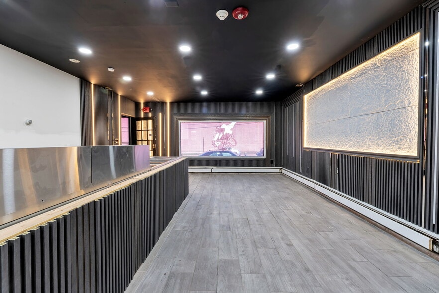 More Photos Of 166 Getty Ave, Paterson Restaurant For Lease