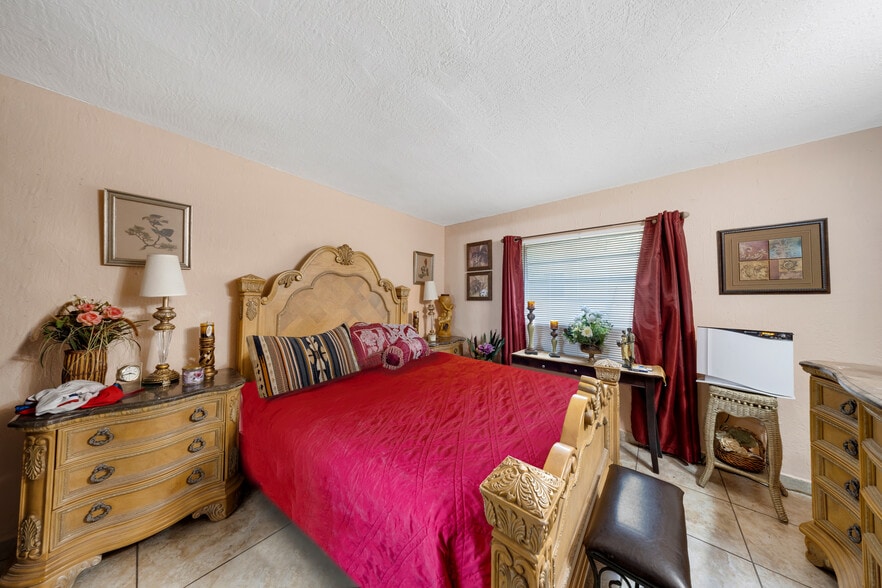 More Photos Of 980 NW 45th Ave, Miami Apartments For Sale