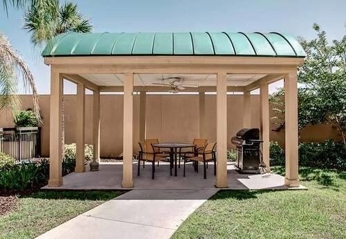 More Photos Of 580 Millennium Blvd, Brunswick Hotel For Sale