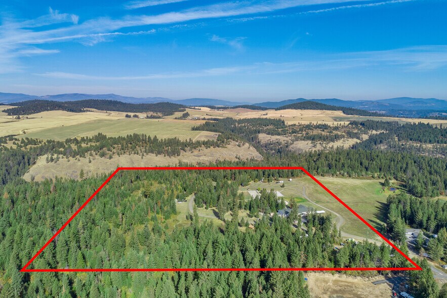 More Photos Of 30400 S Sunray Trl, Worley Lodge Meeting Hall For Sale