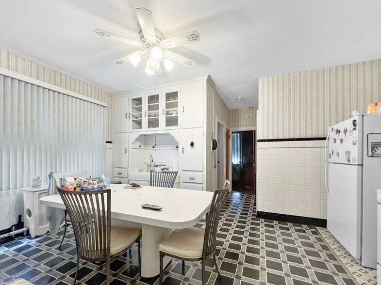 More Photos Of 700-702 N 7th St, Newark Apartments For Sale