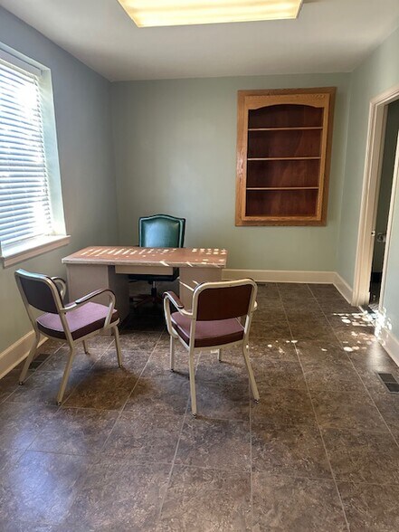 More Photos Of 1054 Industrial Ave, Danville Warehouse For Sale