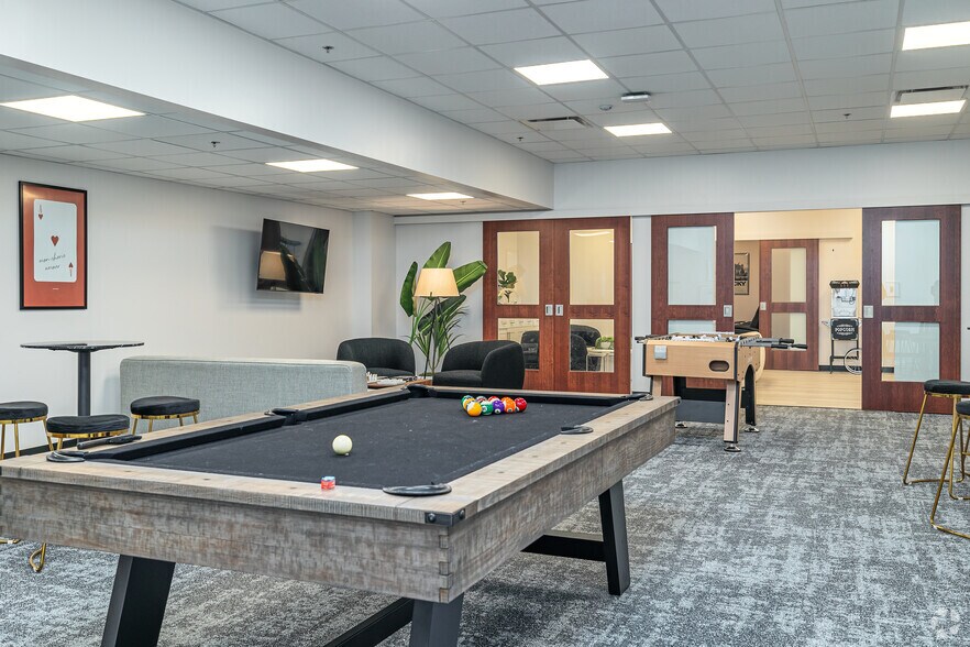 More Photos Of 3800 Park East Dr, Beachwood Apartments For Lease