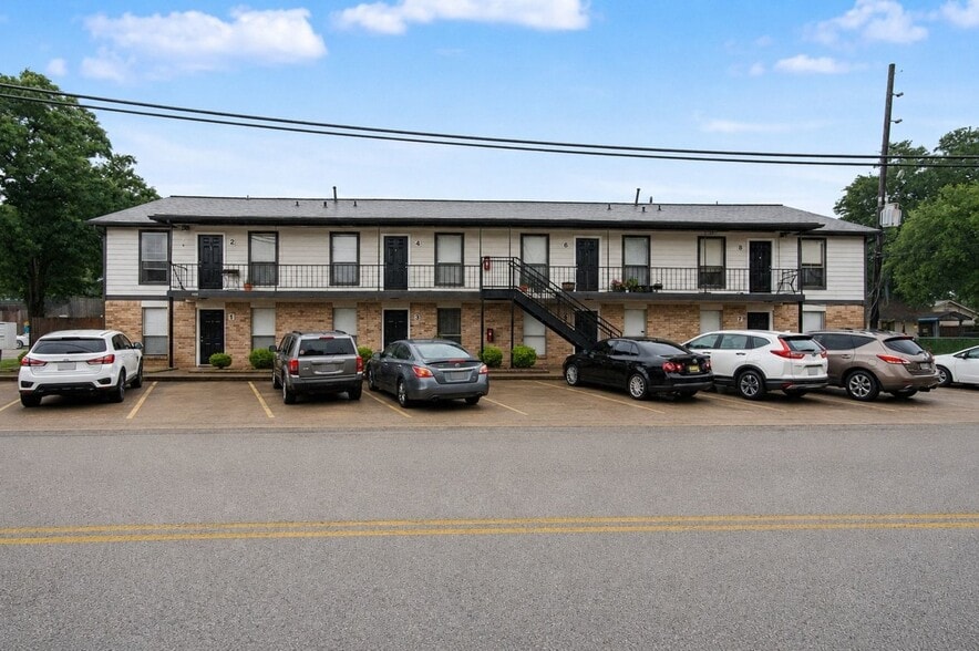 More Photos Of 1205 Avenue A, Katy Apartments For Sale