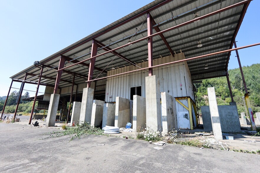 More Photos Of 2600 Lower Smith River rd, Reedsport Industrial For Sale