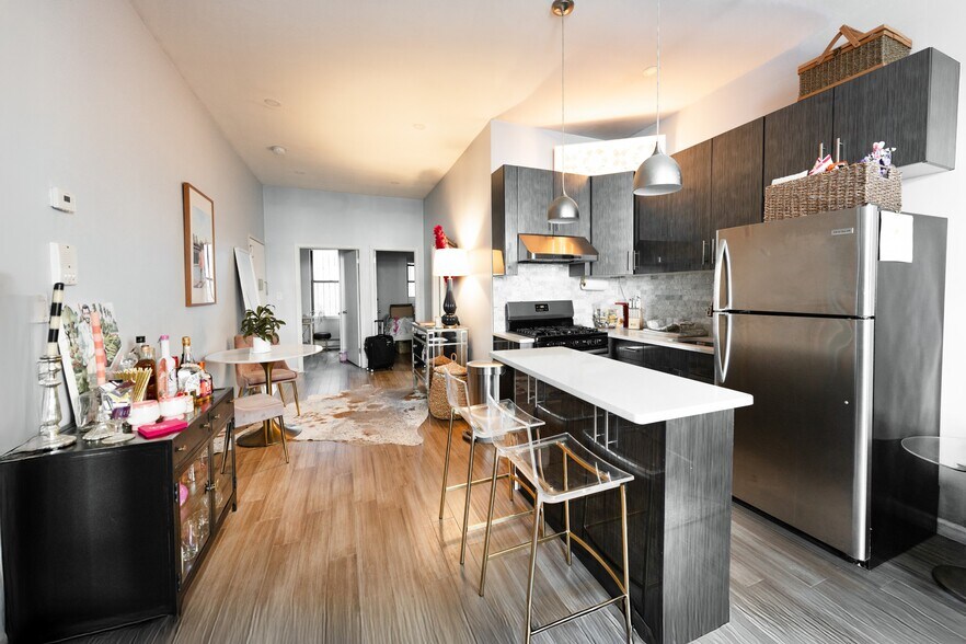 More Photos Of 329 Grand St, New York Apartments For Sale