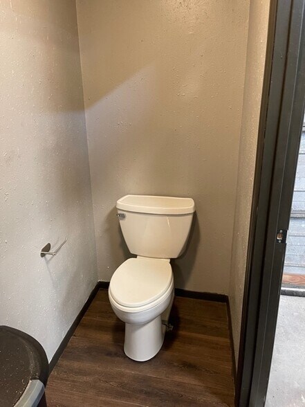 More Photos Of 327 Old Ice House Rd, Lake Wales Warehouse For Lease