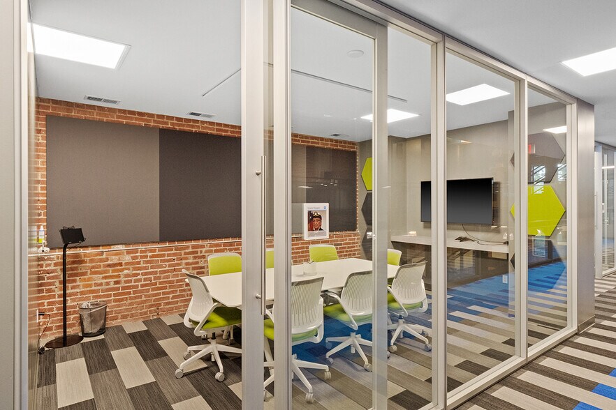 More Photos Of 1314-1316 Washington Ave, Saint Louis Loft Creative Space For Lease