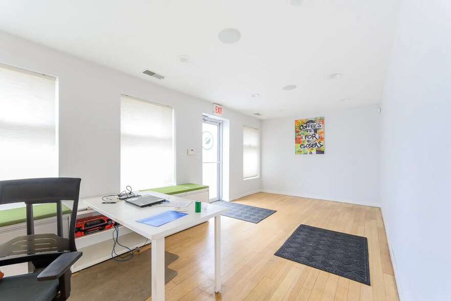 More Photos Of 242 N Western Ave, Chicago Warehouse For Sale