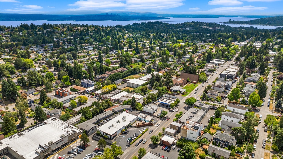 More Photos Of 7320 35th Ave NE, Seattle Apartments For Sale