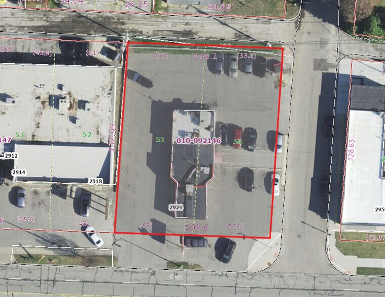 More Photos Of 2924 E Main St, Columbus Bar For Sale