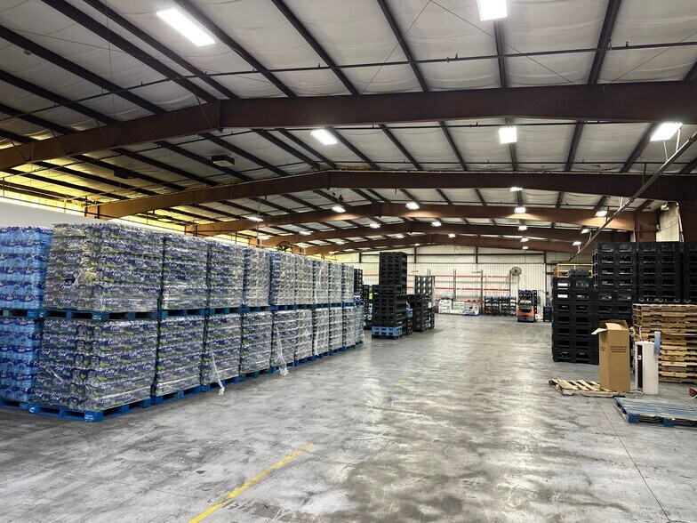 More Photos Of 10284 US Highway 19 N, Pinellas Park Unknown For Lease