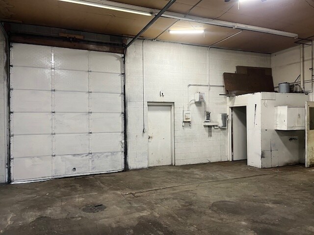 More Photos Of 2629 Prairie St SW, Wyoming Manufacturing For Lease