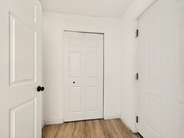 More Photos Of 9 S Main St, Manchester Storefront Retail Residential For Sale