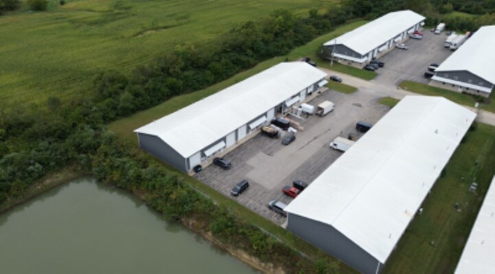 More Photos Of 1317 S Schoolhouse Rd, New Lenox Warehouse For Lease