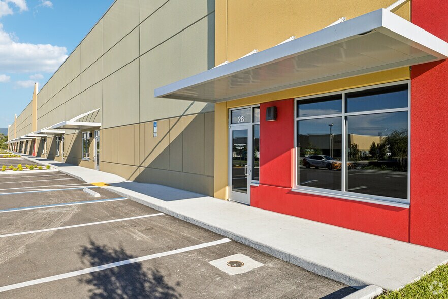 More Photos Of 3955 Anchuca Dr, Lakeland Industrial For Lease