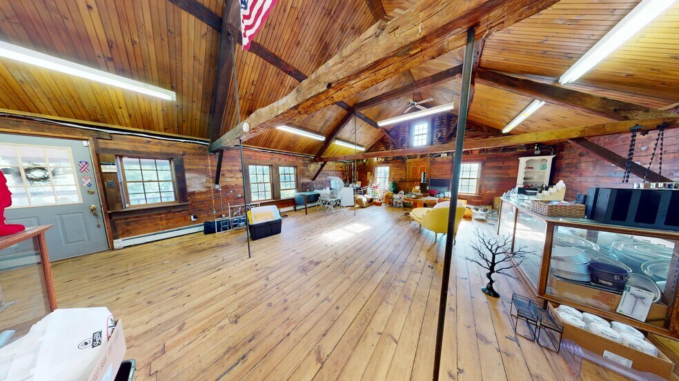 More Photos Of 283 Route 206, Sandyston Freestanding For Sale