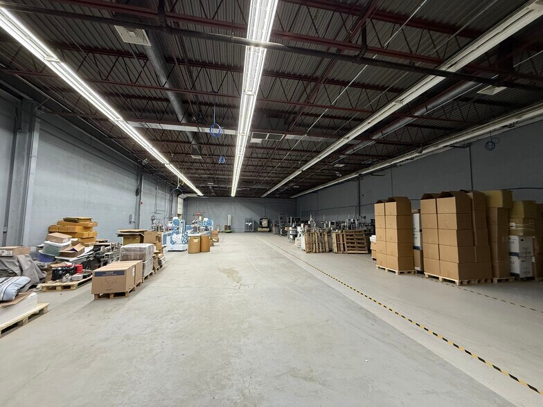 More Photos Of 94 County Line Rd, Colmar Warehouse For Lease