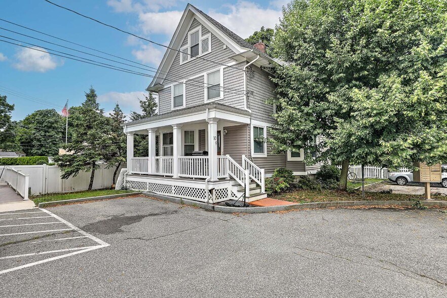 More Photos Of 183-191 Washington Rd, Barrington Apartments For Sale