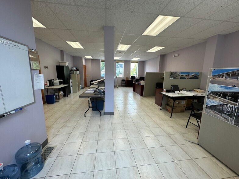 More Photos Of 126 Franklin St, Torrington Light Manufacturing For Sale