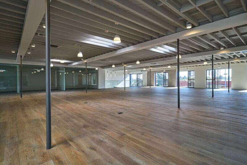 More Photos Of 2236 S Barrington Ave, Los Angeles Loft Creative Space For Lease