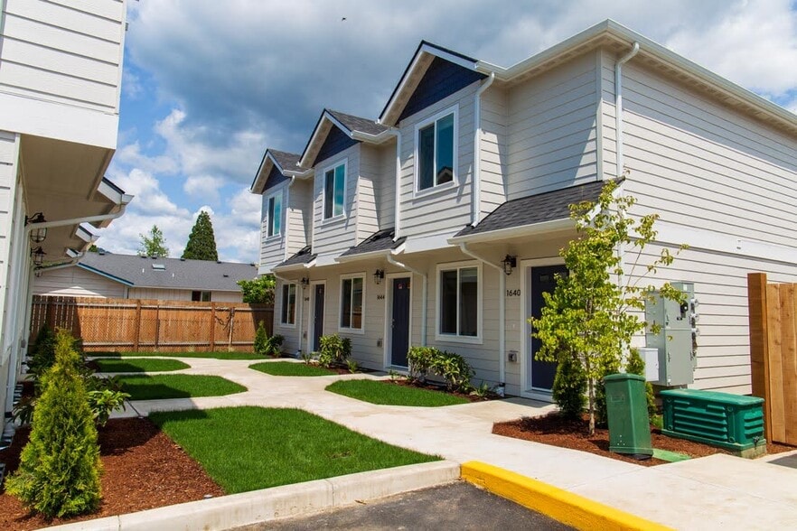 More Photos Of 1638 S St, Springfield Apartments For Sale