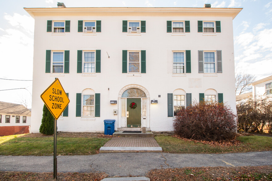 Primary Photo Of 993 Main St, Leicester Apartments For Sale