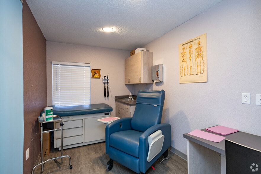 More Photos Of 400 15th St N, Saint Petersburg Medical For Lease