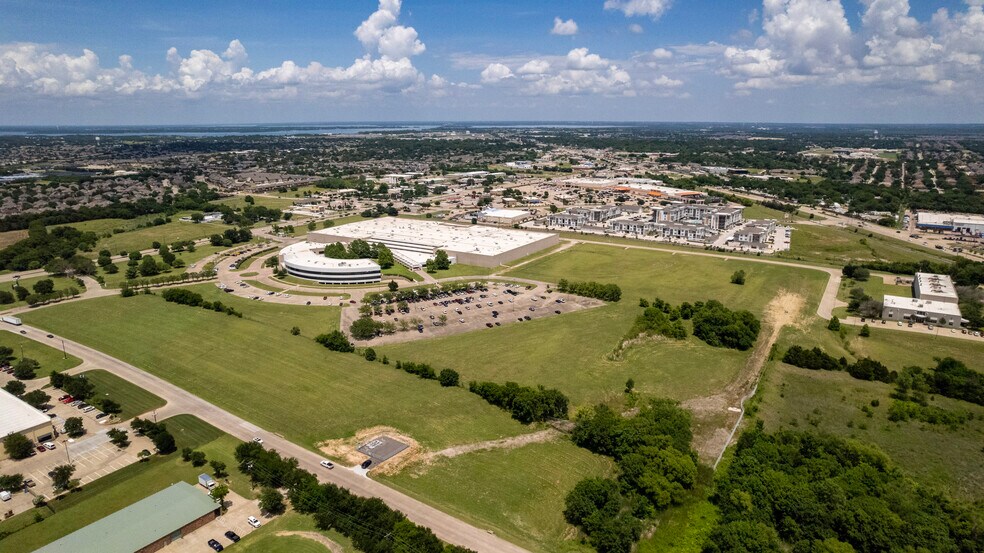 More Photos Of 601 S Sanden Blvd, Wylie Medical For Lease