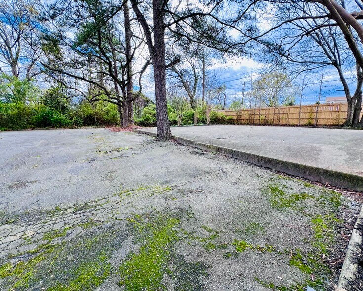 More Photos Of 6403 Mallory Dr, Richmond Office For Sale