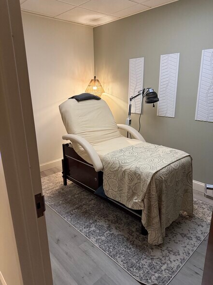 More Photos Of 651 Old Country Rd, Plainview Medical For Lease