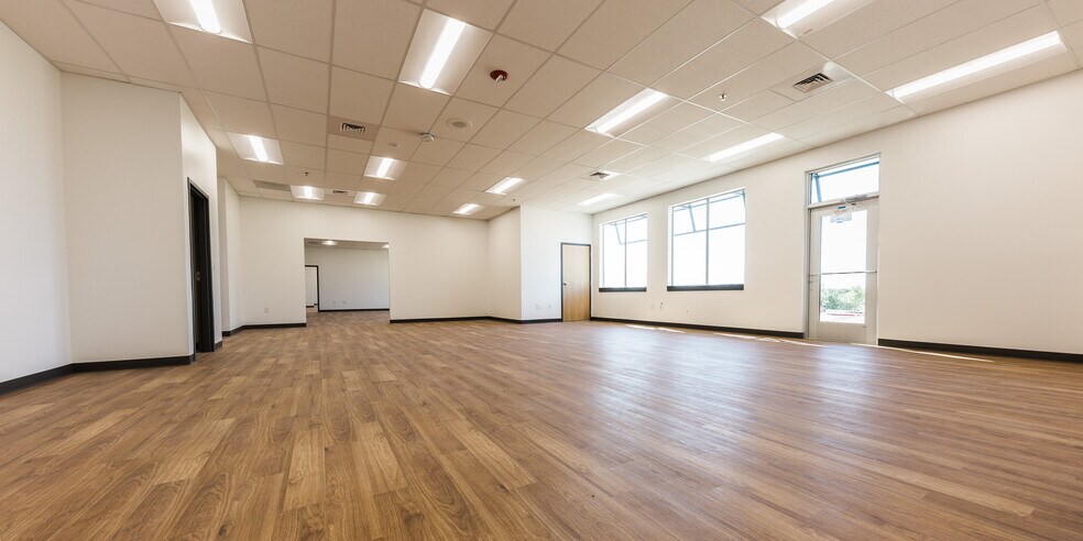 More Photos Of 700 Stadium Dr, Georgetown Schools For Sale