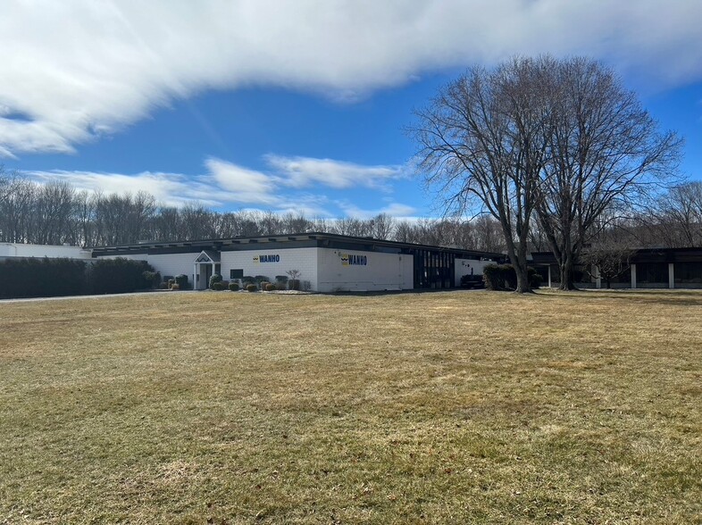 Primary Photo Of 150 Knotter Dr, Cheshire Manufacturing For Lease