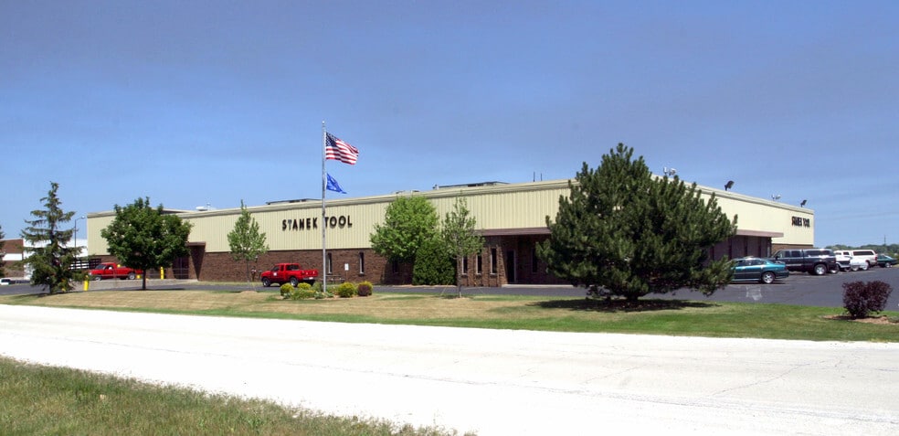 Primary Photo Of 2500 S Calhoun Rd, New Berlin Manufacturing For Lease