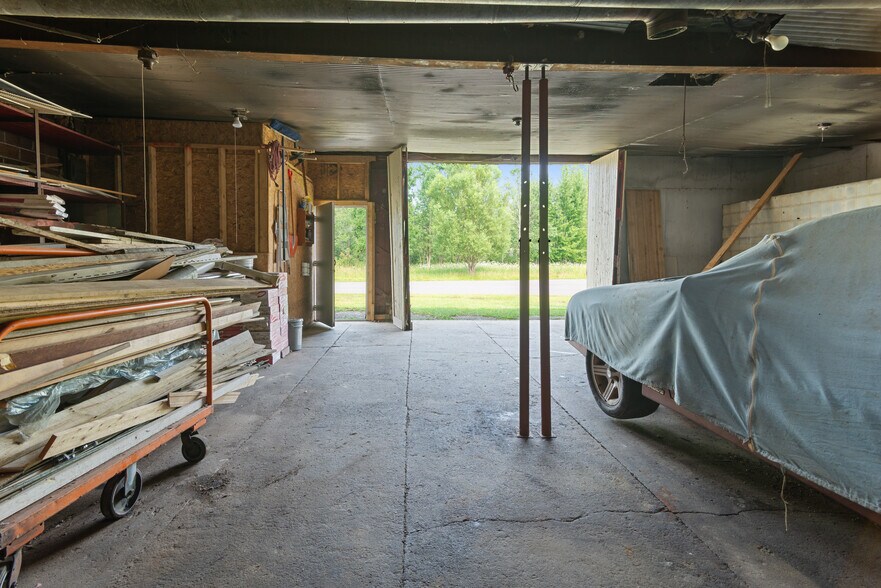 More Photos Of 3279 Emmett Rd, Emmett Multifamily For Sale